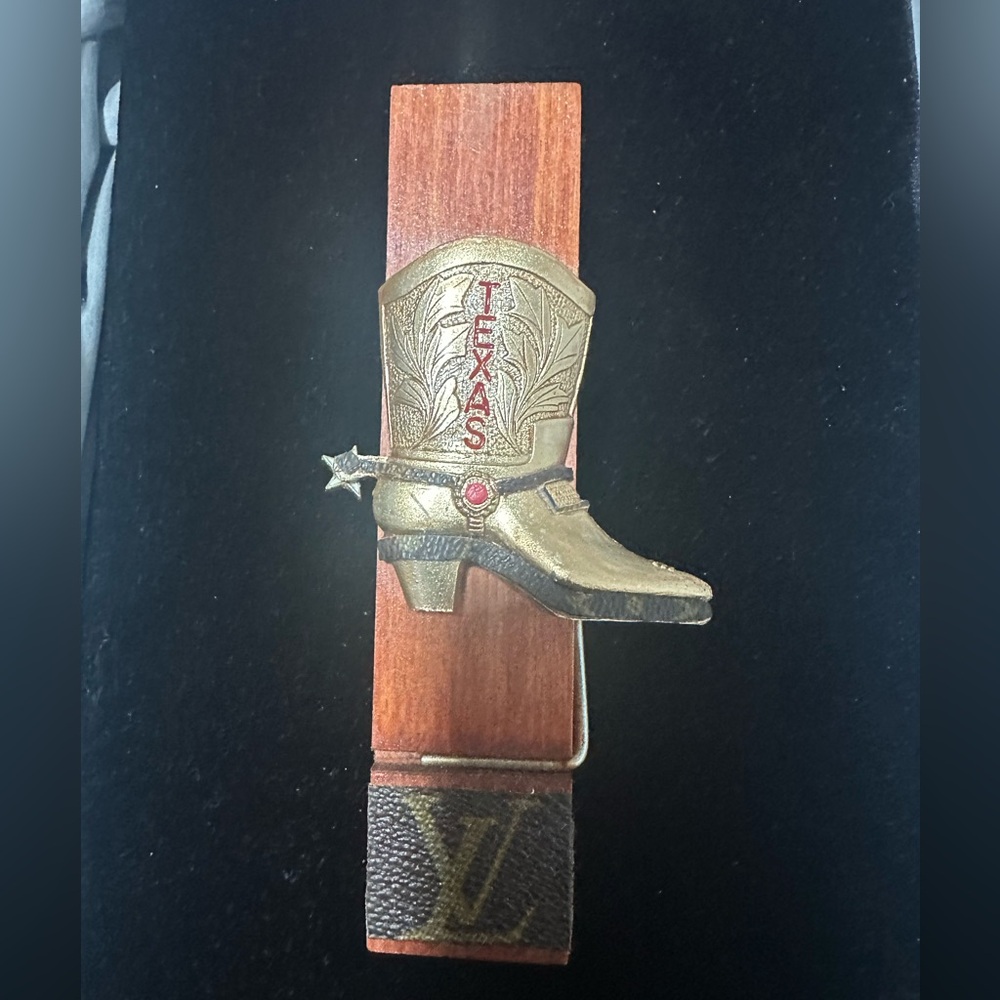 Wooden Magnet w/Canvas & Boot